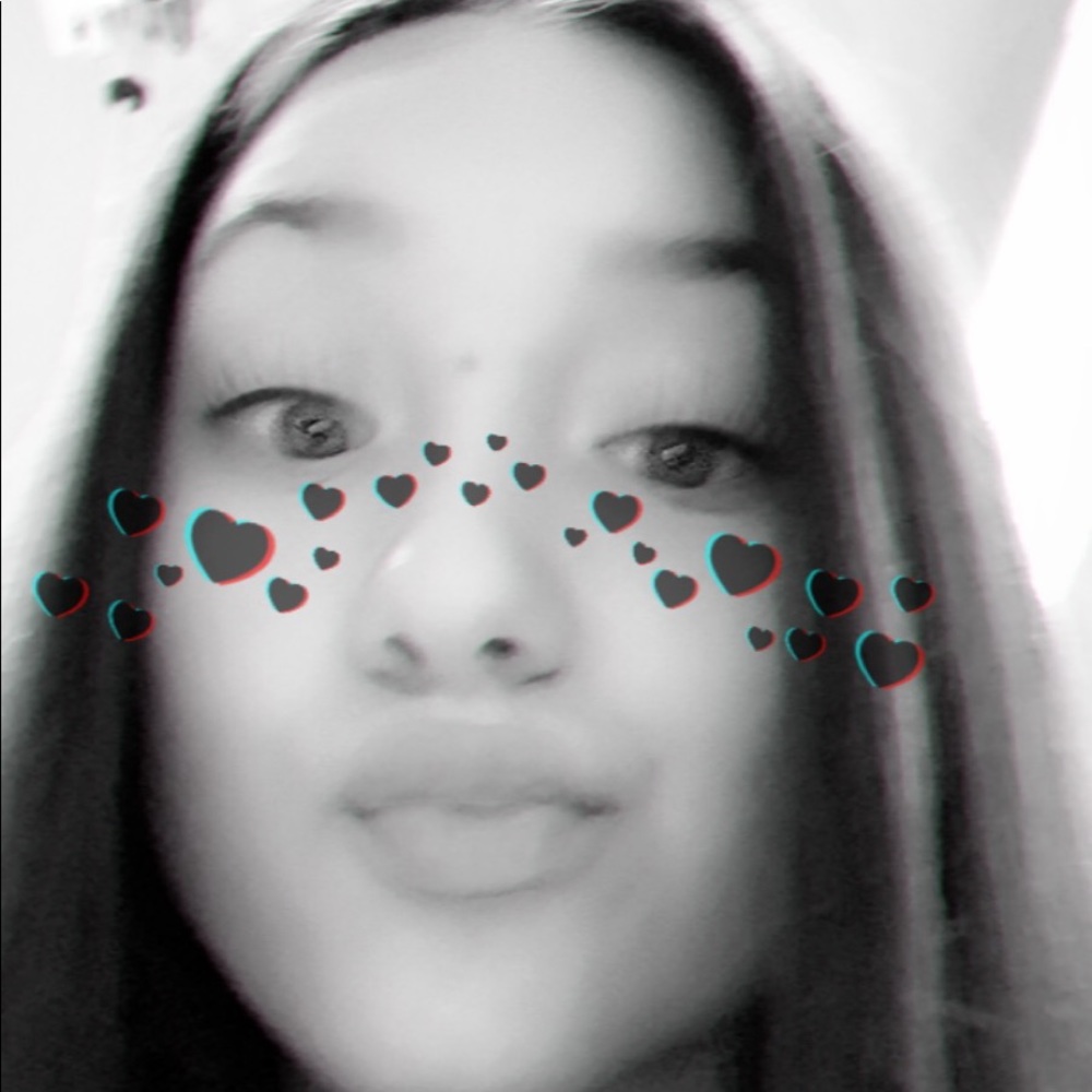 Meet your Posher, Ella